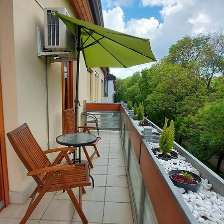 Sunny Loft Kecskemét Apartment Bagian luar foto